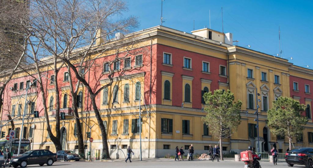 Detyrimet e prapambetura, shlyhet 26 per qind e stokut ne nentor